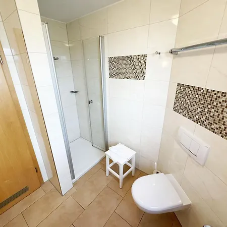 דירה Haus Ruegenscher Bodden Whg 03 Mit Meerblick גוהרן