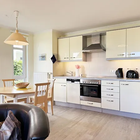 Haus Ruegenscher Bodden Whg 03 Mit Meerblick