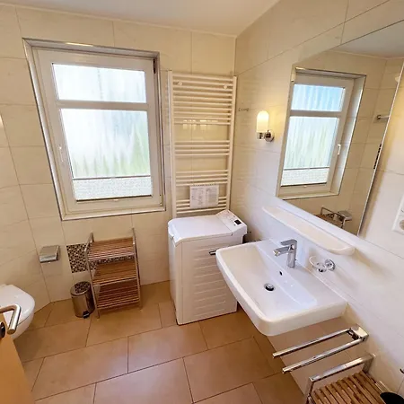 Haus Ruegenscher Bodden Whg 03 Mit Meerblick דירה