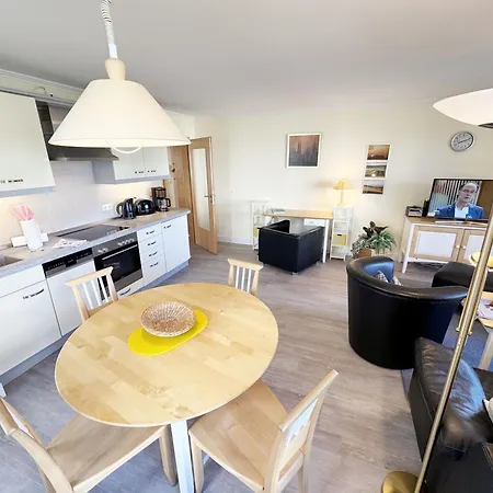 Haus Ruegenscher Bodden Whg 03 Mit Meerblick דירה גוהרן