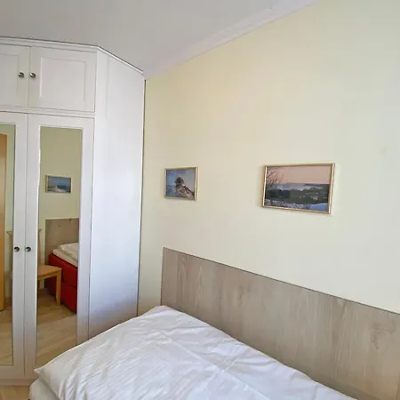 Haus Ruegenscher Bodden Whg 03 Mit Meerblick * גוהרן